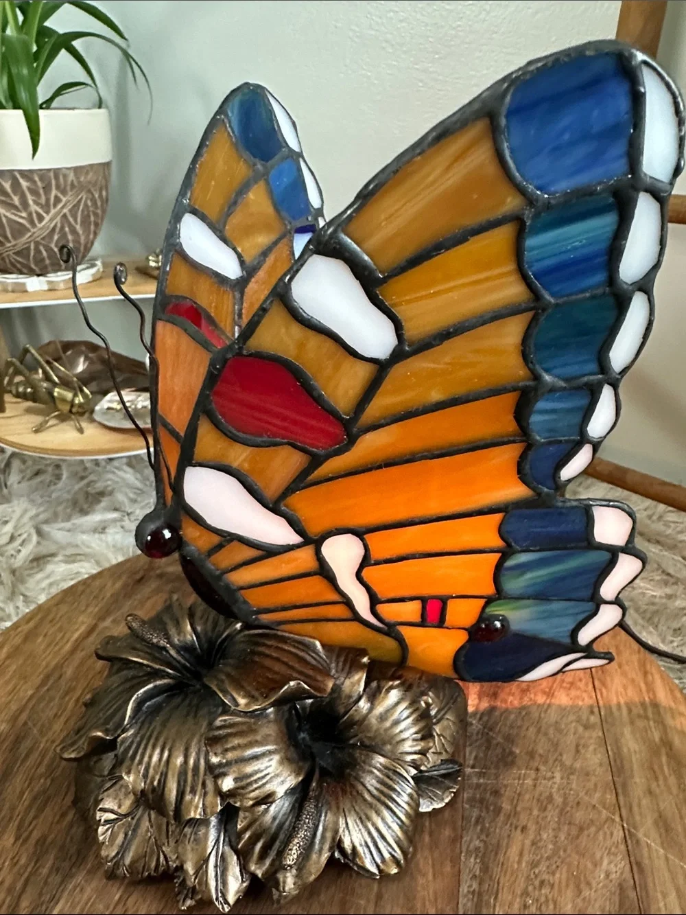 Tiffany Style‎ Stained Glass Butterfly On Flower Night Light Table Lamp Works